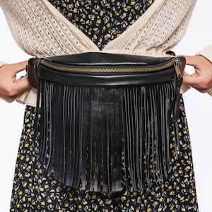 Bauchtasche für Frauen Festival | Burning Man Bauchtasche | Leder Fransen Gürteltasche | Boho Chic Tasche Bauchtasche aus schwarzem Leder