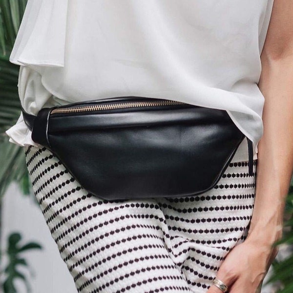 Black Leather Waist Bag, Small Fanny Pack for Women, Fringe Banana Bag Festival
