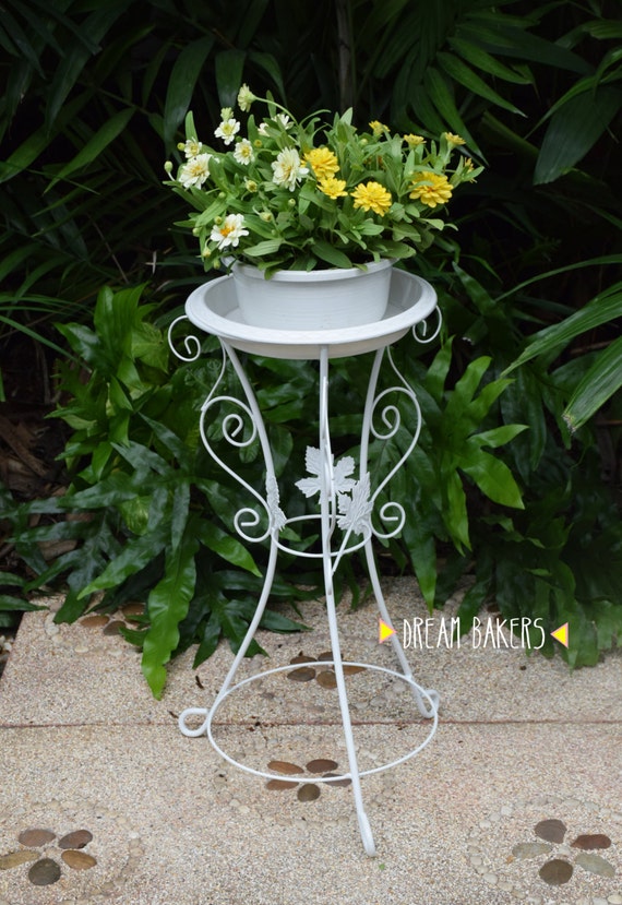 High End Garden Decor | derrickandmelisa