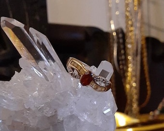 Vintage 10k Yellow Gold Ring With Blood Red Garnet, Citrine, And Diamonds