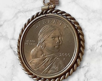 Yellow Gold One Dollar 2000-P Sacagawea Dollar Coin Put into Pendant Liberty Lady Native 12k Gold Filled RARE Bird Coins Money Collector's