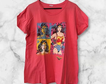 Vintage Wonder Woman Tshirt Salmon Coral Color Graphic Super Heroes Womens Adult Large