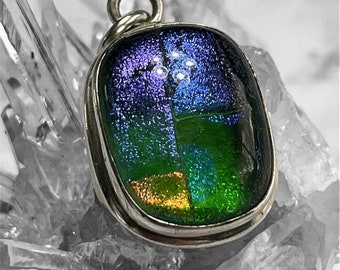 Vintage Sterling Silver And Artisan Glass Pendant With Blue Green Purple And Gold Iridescent Shimmer Boho Hippie Groovy