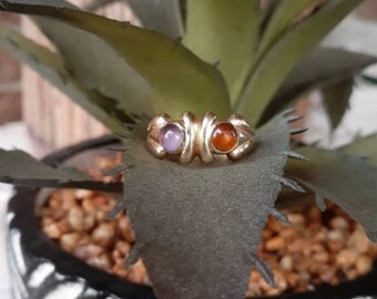 Vintage Art Nouveau Rare Yellow Gold Amethyst and Amber Cabochon Antique Gypsy Ring Unique French Art Deco Modernist Design Estate Boho 18k