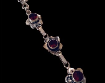Vintage Retro Blood Red Garnet and Sterling Silver Flower Link Bracelet Art Deco