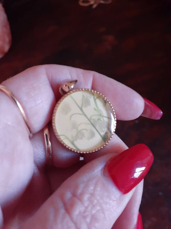 Vintage Gold Toned Floral Round Pendant Boho Groo… - image 2