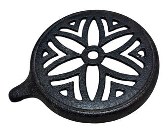 Antique Cast Iron Trivet Floral Flower Kitchen