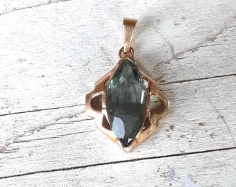 Vintage 10k Yellow Gold And Greenish Blue Fluorite Pendant Teal Torquoise Filigree Charm Boho