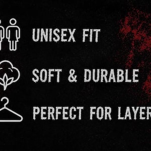Puede incluir: Un fondo negro con acentos texturizados en rojo que presenta tres iconos de l&iacute;nea blancos y texto. Los iconos incluyen un s&iacute;mbolo unisex, una c&aacute;psula de algod&oacute;n y una percha. El texto dice UNISEX FIT, SOFT & DURABLE y PERFECT FOR LAYERING.