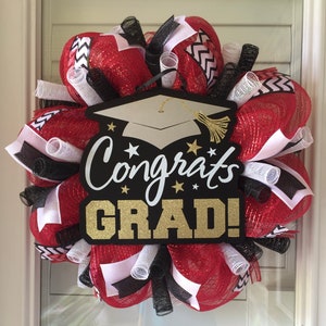 CONGRATS Grad RED, WHITE and Black Graduation Wreath, Red, Black and White school colors, what's your school colors, I can make them