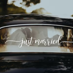 Just Married Car Decorations Magnets 12 PCS Wedding Day Mr and Mrs Car  Window Decals for Honeymoon Bridal Shower Photo Props