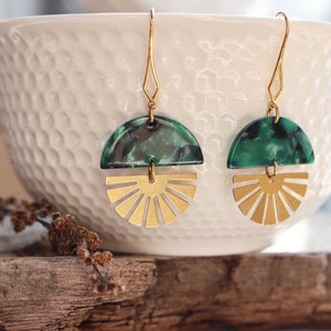 Acétate brass earrings/ Green acrylic earrings