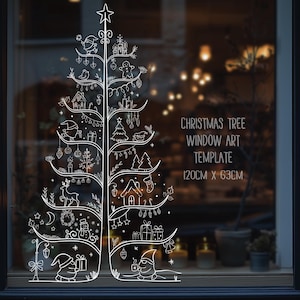 Könnte beinhalten: Weißes Weihnachtsbaum-Fensterkunst-Template mit festlichen Illustrationen. Das Design umfasst einen Stern, Ornamente, Geschenke und Zwerge. Der Text auf dem Bild lautet "CHRISTMAS TREE WINDOW ART TEMPLATE 120CM X 63CM".