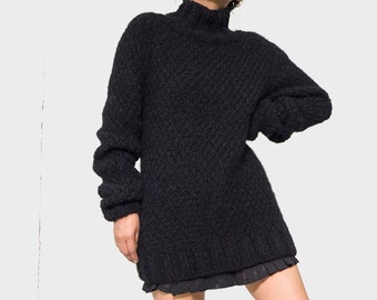 Hand knit sweater| turtleneck sweater| Alpaca sweater| Loose knit sweater| knitted sweater| wool sweater| oversized sweater| by SONQO