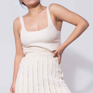 CROCHET Neckline crop top- button on the straps/ Organic Cotton minimal knit top| women&#39;s top| sleeveless top/ by SONQO