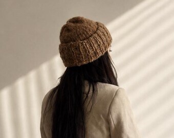 ALLPA Handstickad Alpaca Slouchy Beanie Hat | Etisk vinterhatt | Chunky Knit alpacka mössa, unisex, hållbar, handgjord, av SONQO