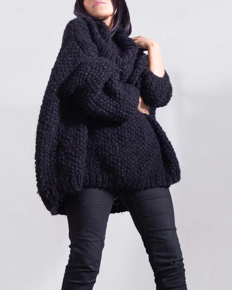 Black Chunky knit wool sweater