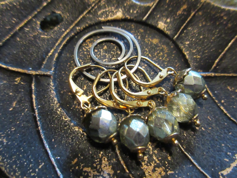 Crochet Stitch Markers Faceted Glass Acorns Set of 5