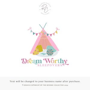 Puede incluir: Una tienda de campaña rosa y amarilla con una hilera de banderas colgando encima. Dentro de la tienda hay almohadas, mantas y un libro. El texto debajo de la tienda dice "Dream Worthy Sleepovers".