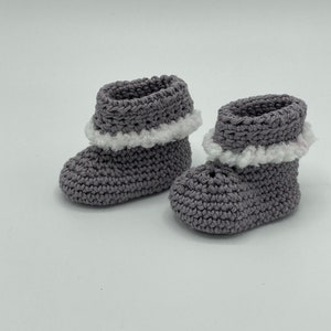 Crochet baby booties, Baby shoes, Winter baby shoes image 1