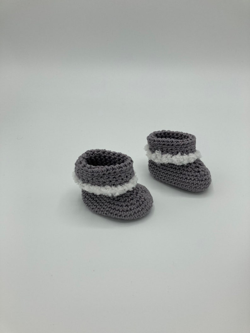 Crochet baby booties, Baby shoes, Winter baby shoes image 4