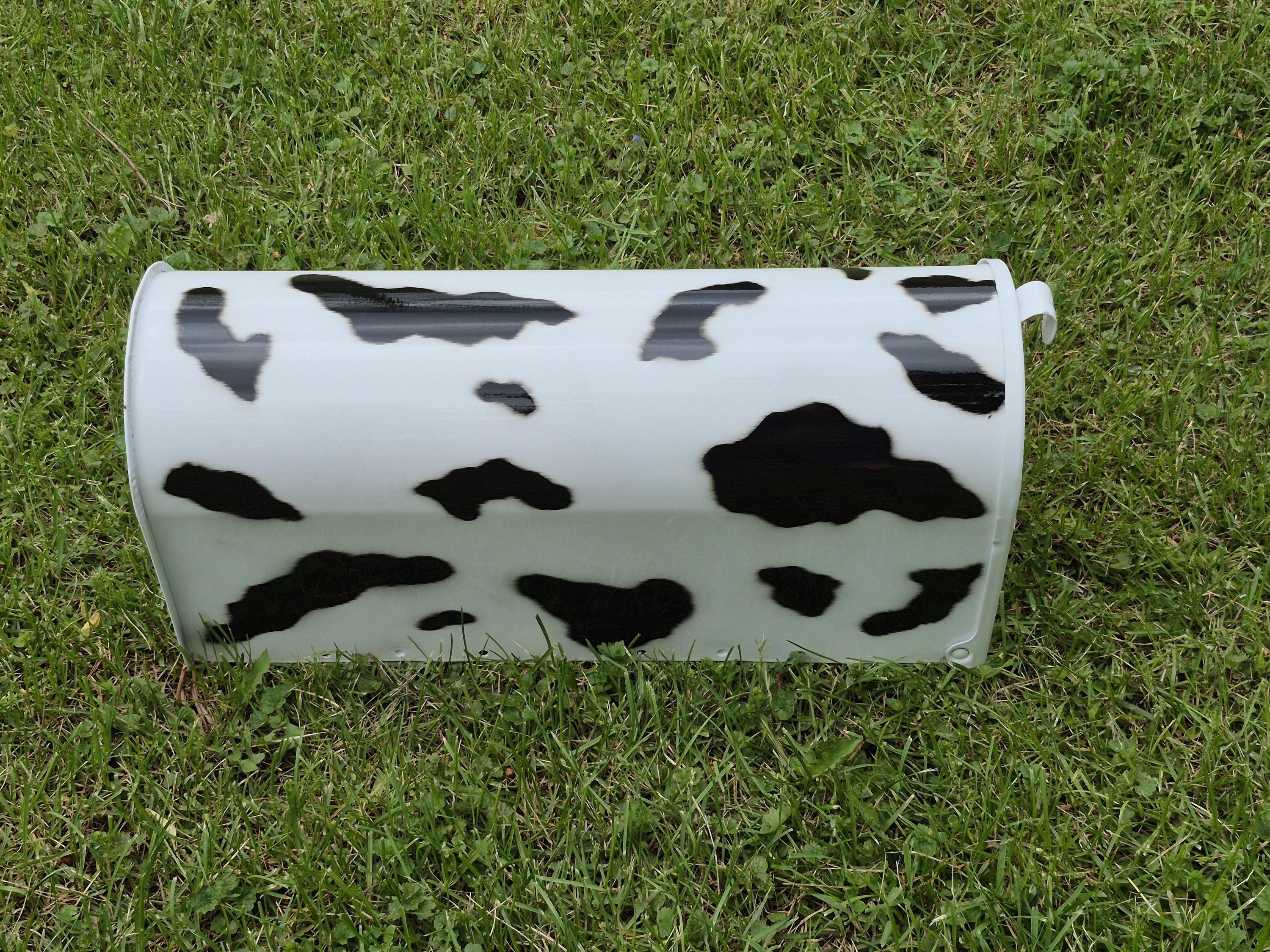 Cow Mailbox: Farmhouse Decor, Custom Mailbox, Painted Cow, Cow Decor - Etsy