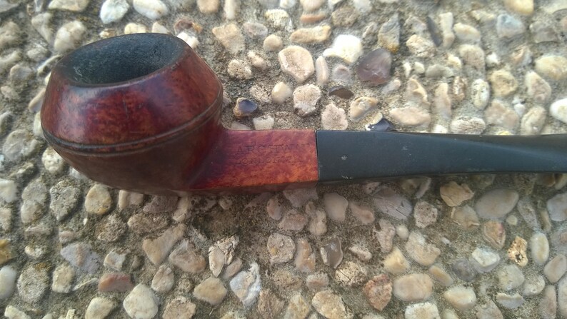 Classic Smoker/'s Tobacco Pipe made by ARCHWAY