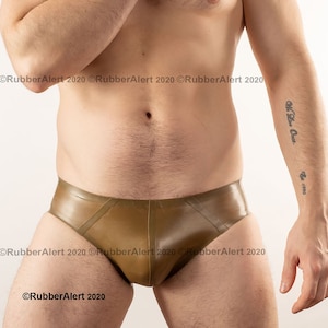 Rubber Men&#39;s Full Back SPORTS BRIEFS, 0.4mm light weight latex