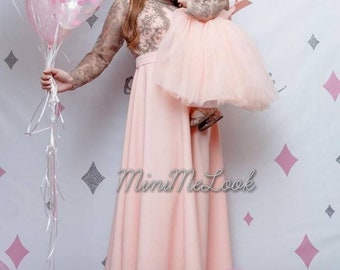 mother and daughter matching long dresses