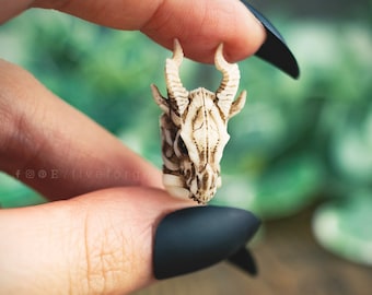 Dragon Skull kraal voor dreadlocks rasta haar, voor baarden of vlechten, handgeschilderde harsreplica