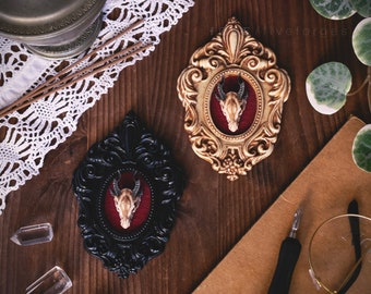 Teschio di Drago in cornice vittoriana, miniatura in resina dipinta a mano, arredamento