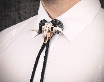 Bolo-Krawatte mit Widderkopf, handbemalte Harzreplik, texanischer indianischer Gothic-Steampunk