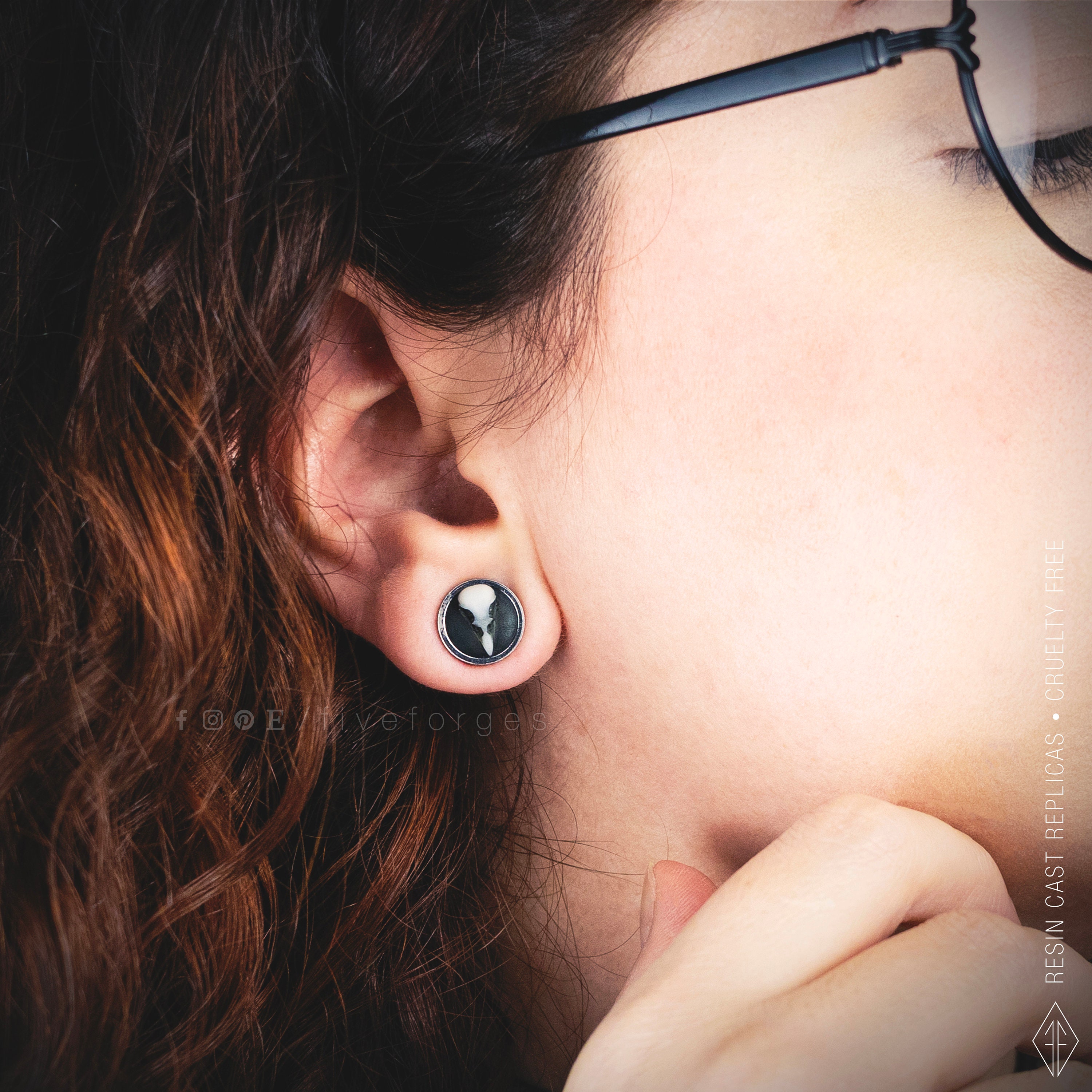 Grupo de bonecas arranjadas em uma cena cerimonial, de um túmulo seco.  Peru, cultura Chancay, c. 900-1400 DC [1150x1200] : r/ArtefactPorn, image size:3000x3000