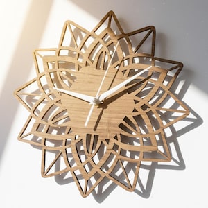 Boho bloemenmandala houten wandklok: lasergesneden stil uurwerk