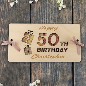 Adorno de dinero personalizado para cumpleaños, tarjeta de regalo en efectivo personalizada, porta dinero grabado, caja de sobre de madera rústica, tarjeta del 50.° aniversario