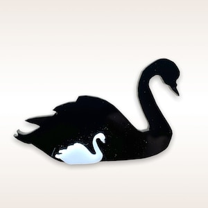 Broche de solapa con cisne y cisne para ella, regalo ideal para el día de la madre o regalo de cumpleaños, suministrado con cartera de regalo