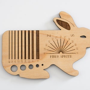 Bunny Shaped Spinner's Multitool - Spinning Control Card with Twist Angle and Diz