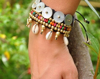 Shell bracelet/Boho bracelet/summer bracelet/sea shells.