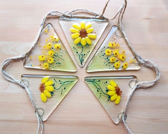 Sunflower glass bunting, fused glass bunting, yellow sunflowers, garden garland, patio decoration.