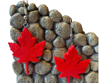 Maple leaf earrings, canada day earrings, canadian earrings