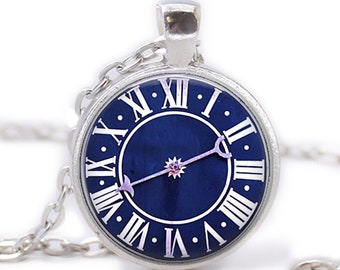 Glass Clock Pendant Necklace: Vintage Style. Black/Silver/Bronze/Copper Finish