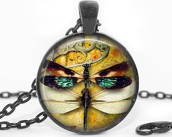 Steampunk Dragonfly Cabochon Necklace: Vintage Style Pendant. Dragonfly Jewelry