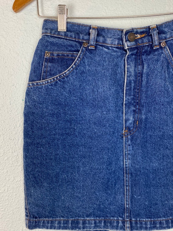 Vintage 90s High waisted denim skirt by Gap - image 5