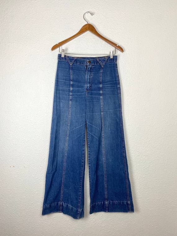 Vintage 70s Bell Bottom Wrangler Jeans, high wais… - image 1