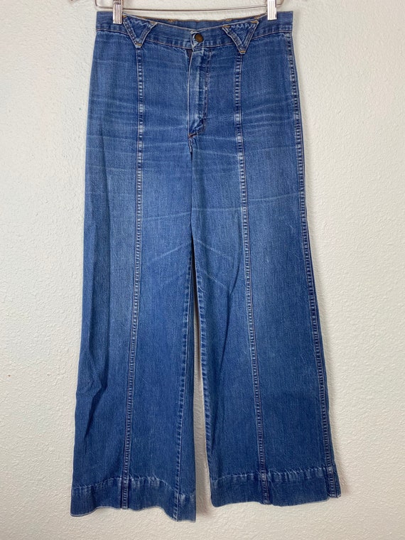 Vintage 70s Bell Bottom Wrangler Jeans, high wais… - image 5