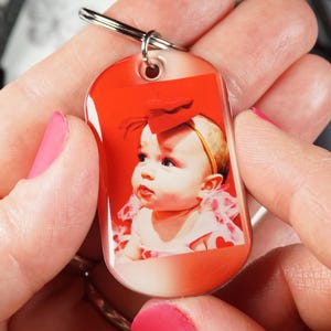Mom Keychain - Mothers Day Gift For Mom, Fast Shipping Custom Gifts For Mom From Kids / Husband / Mother-In-Law / Sister In Law / Sisters