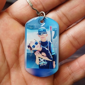 Custom Photo Keychain for Dad: Stainless Steel, Water-Resistant, Gift Box Included