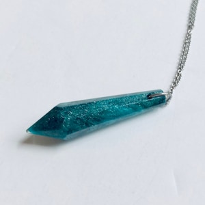 Resin pendant