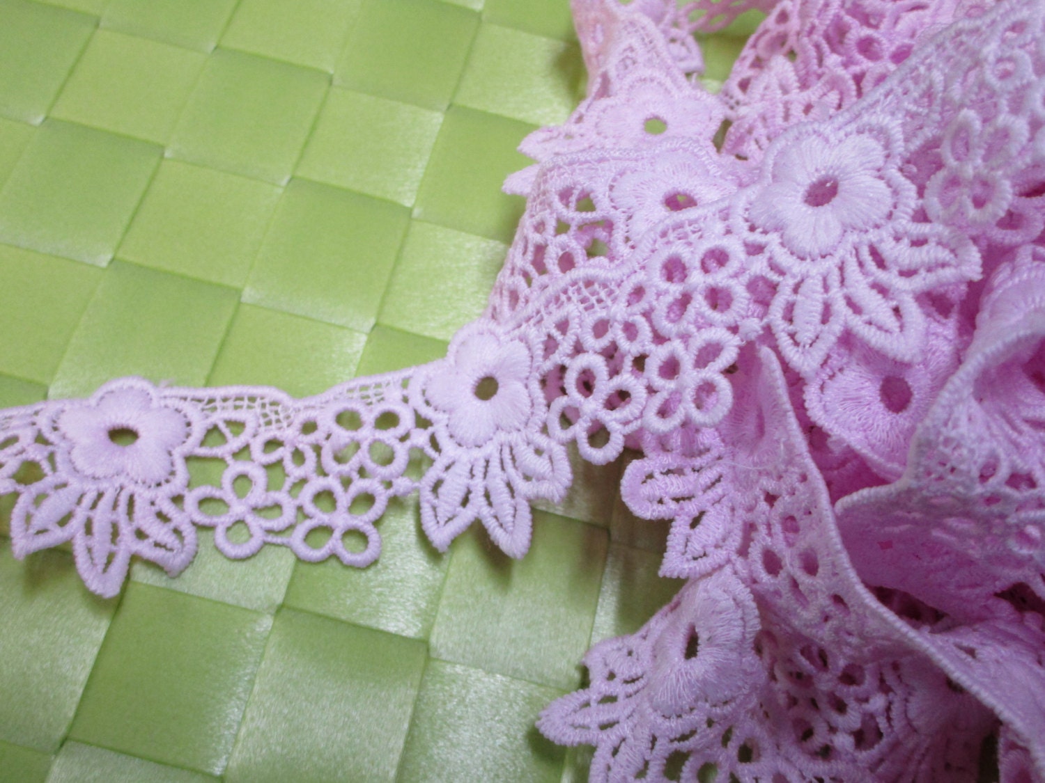 3 yards de 1 1/4" largeur de rose couleur rose au crochet coton garniture avec fantaisie motif floral garniture pour votre mariage ou mode design décoratif 3 yards de 1 1/4