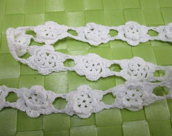 4 1/2 yards in 1" width in white color high end heavy crochet cotton trim with floral pattern for your fashion/wedding design decorative